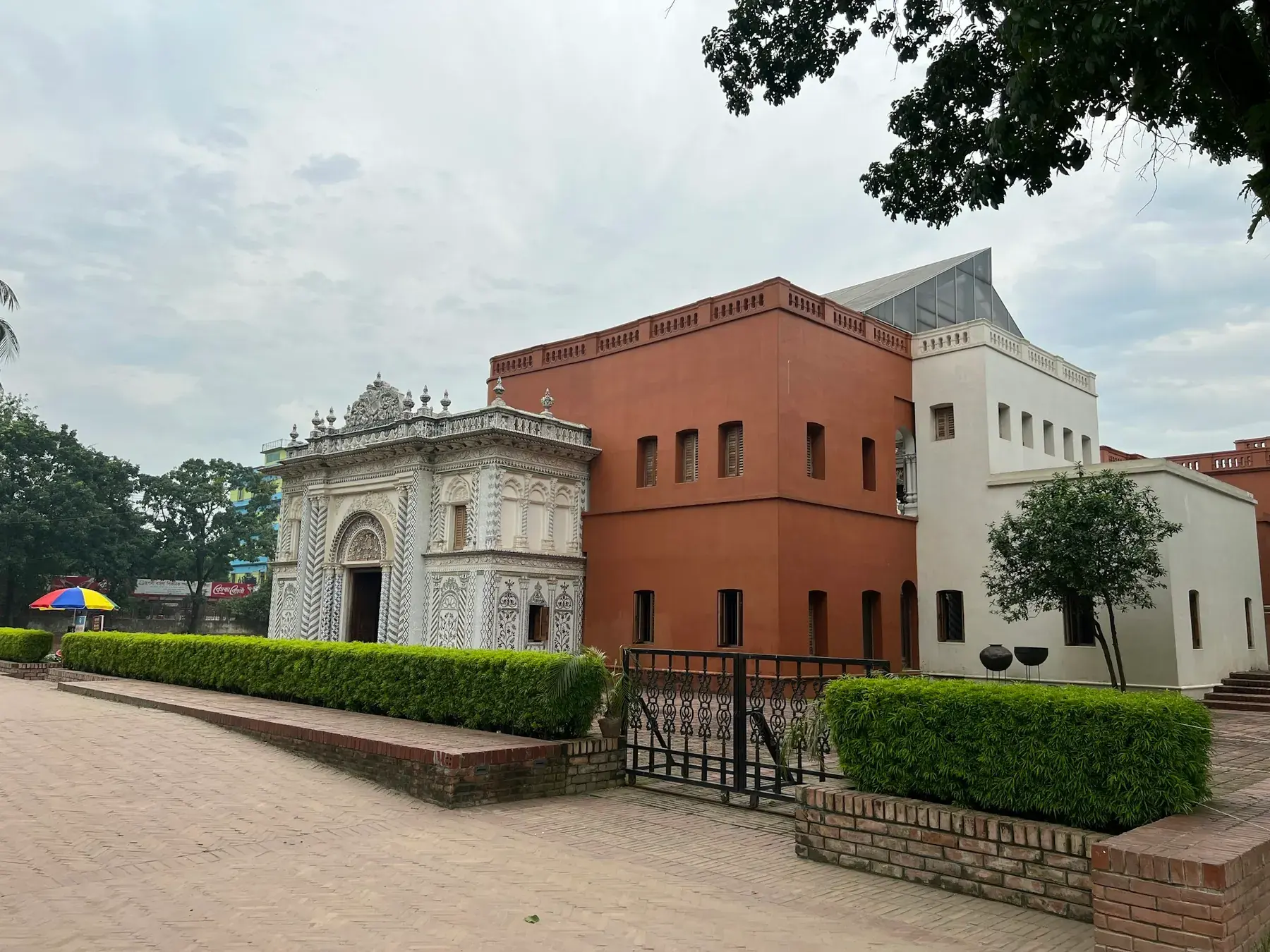 The museum's old and new architecture seen from the grounds