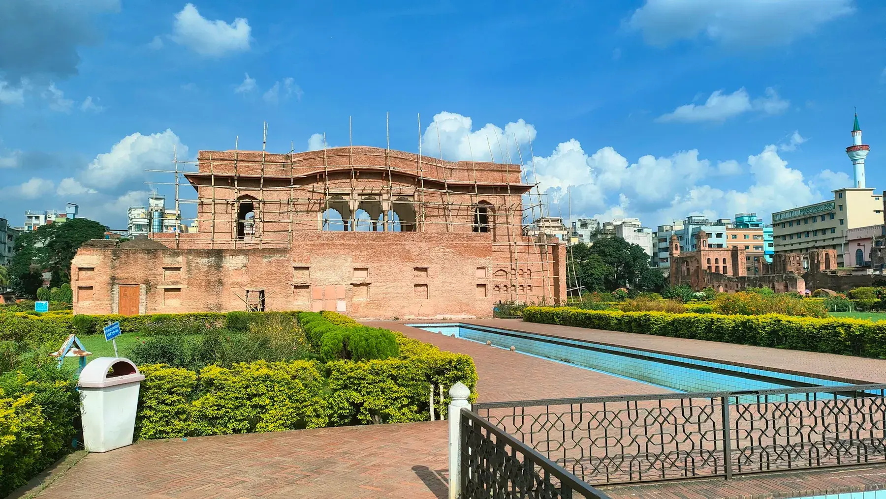 Garden walls and Mughal brickwork inside Lalbagh Fort