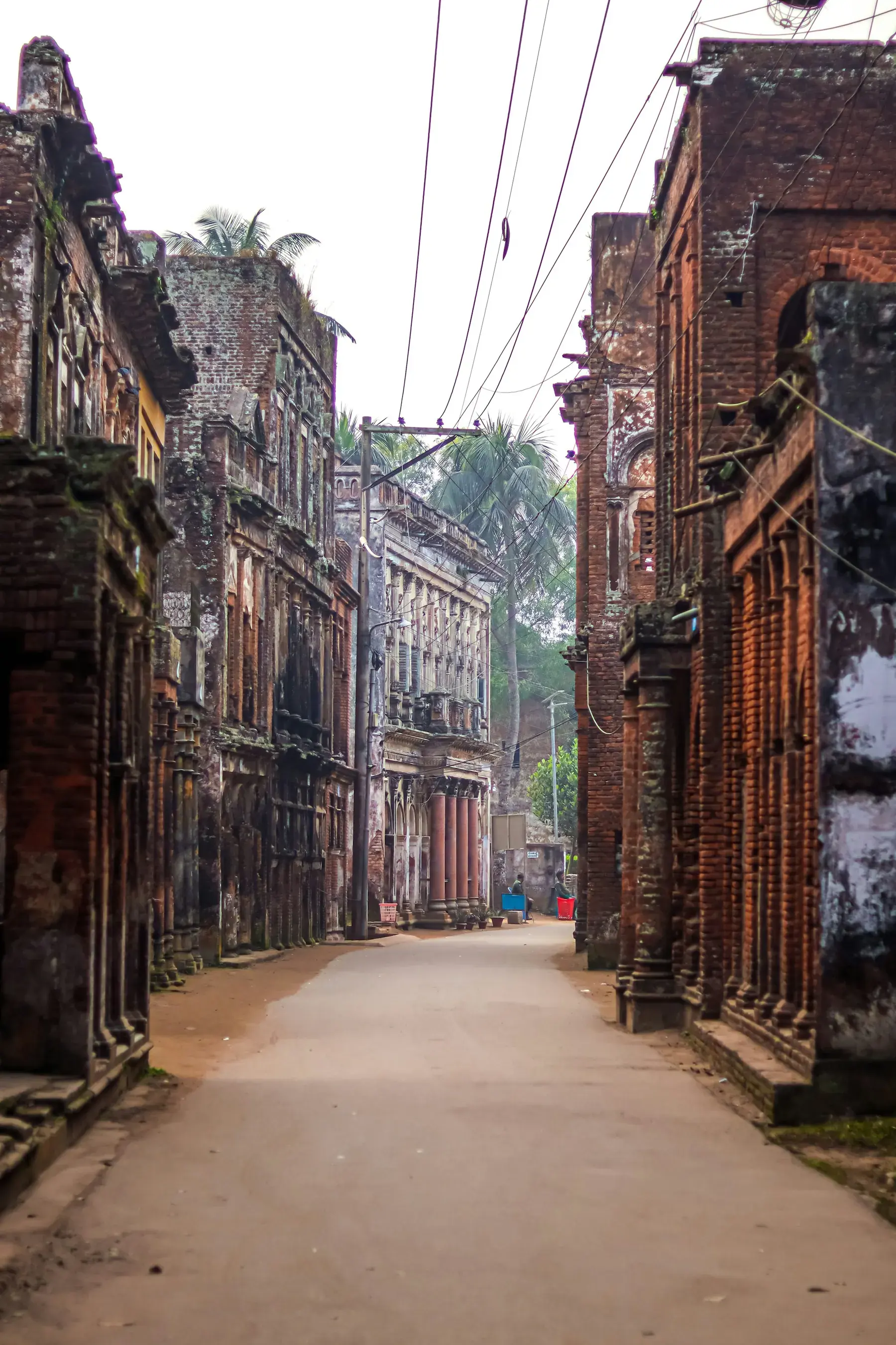 Weathered façades and brickwork in Panam Nagar